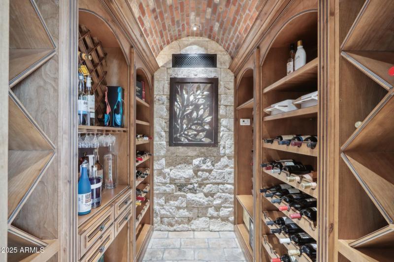 Camelback Mtn • 1-Level Home