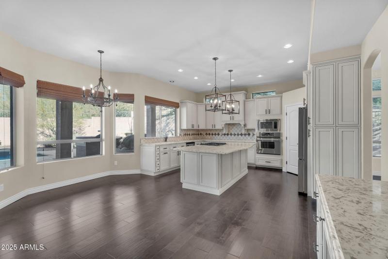 17-web-or-mls-17-web-or-mls-Sienna-14