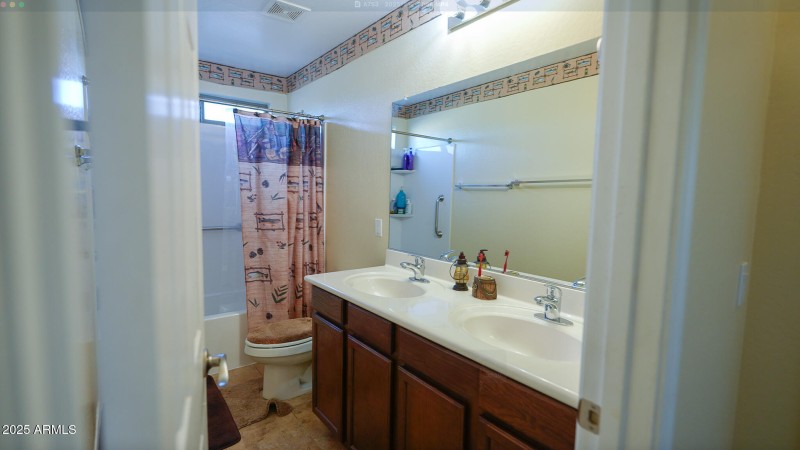 bathroom 4