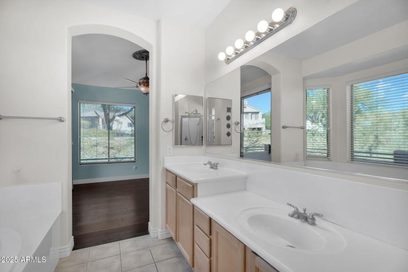 27-web-or-mls-27-web-or-mls-Sienna-24