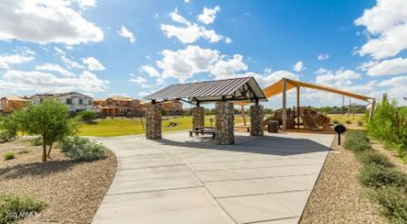 Los Cielos at Rancho Mercado - Community