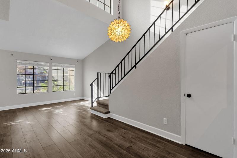 Living room/dining room