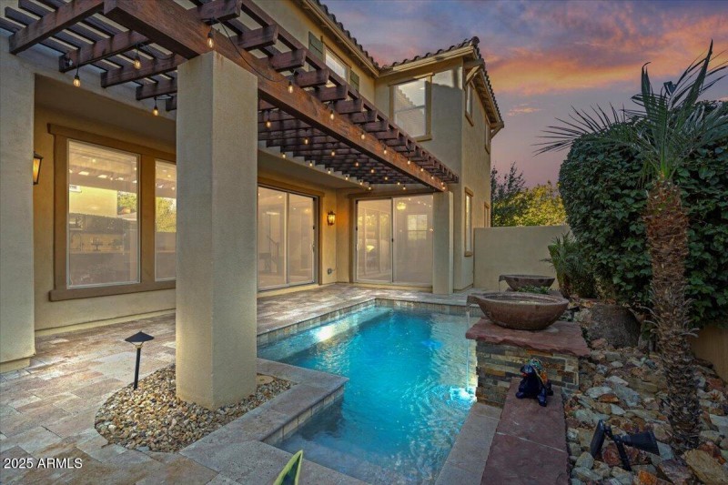 2387 N Heritage-Pool