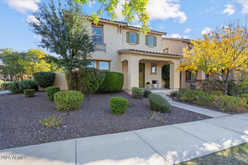 2387 N Heritage_Front