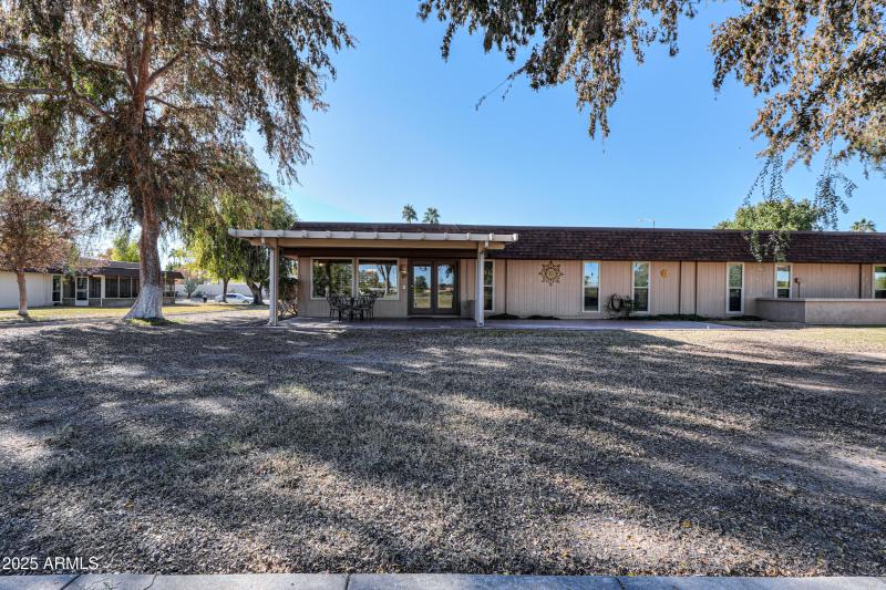 17801 N Boswell Blvd