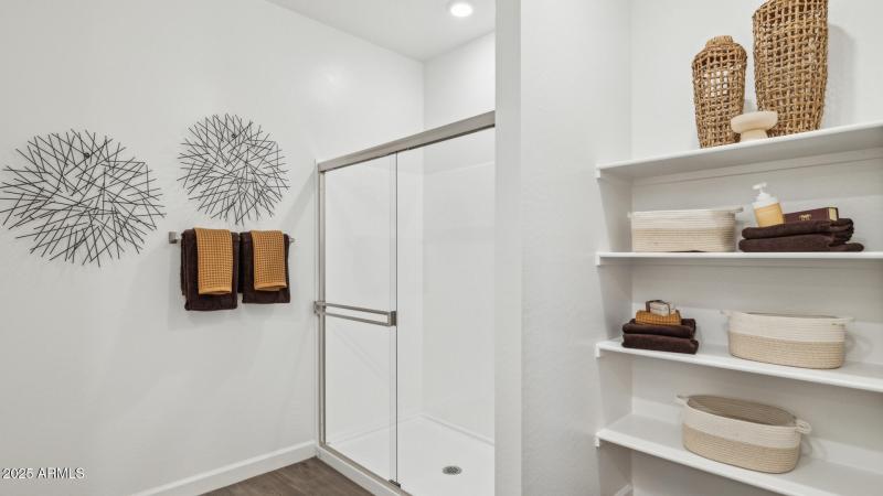 Saguaro Primary bath2