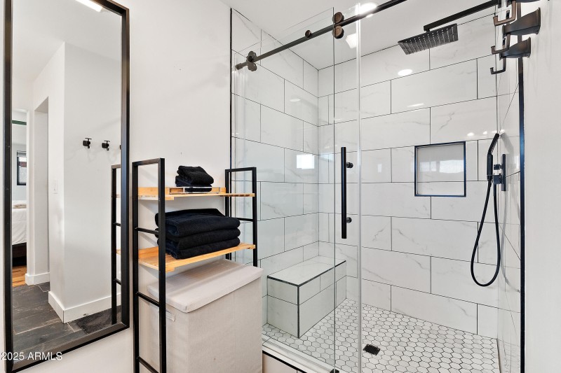 20_2050 n 71st st-17