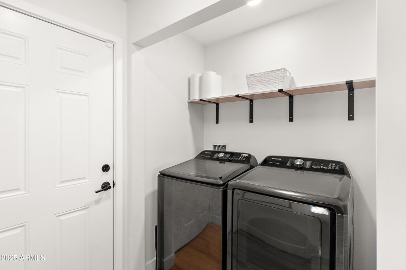 26_2050 n 71st st-23