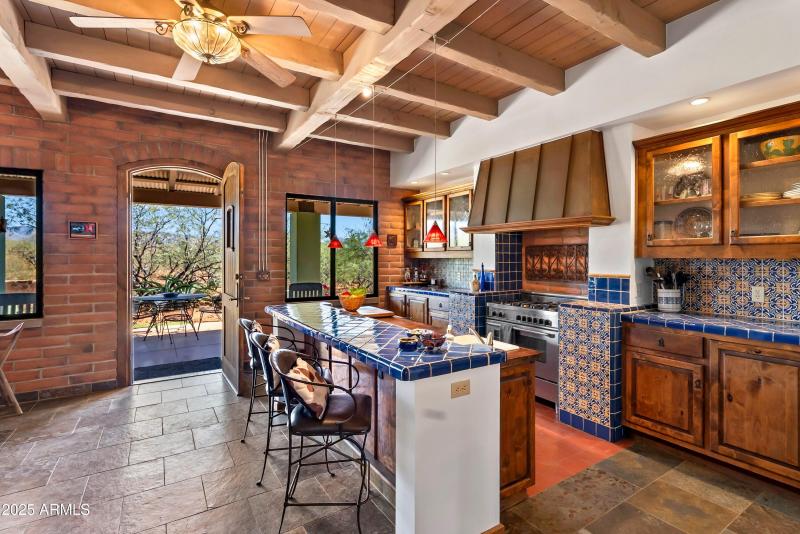 Kitchen 3 (4)Kitchen SK