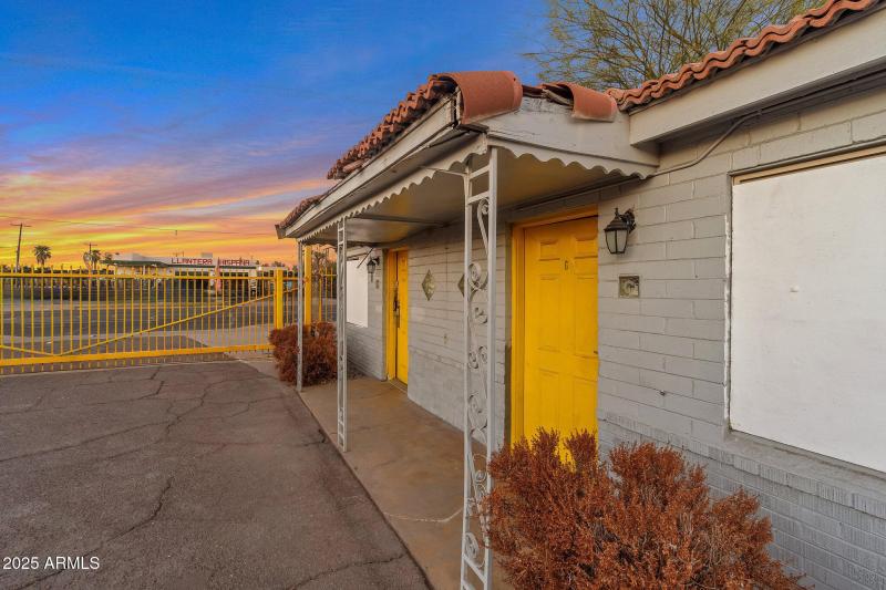 4-web-or-mls-QP-08461