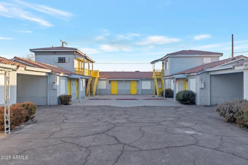 10-web-or-mls-QP-08367