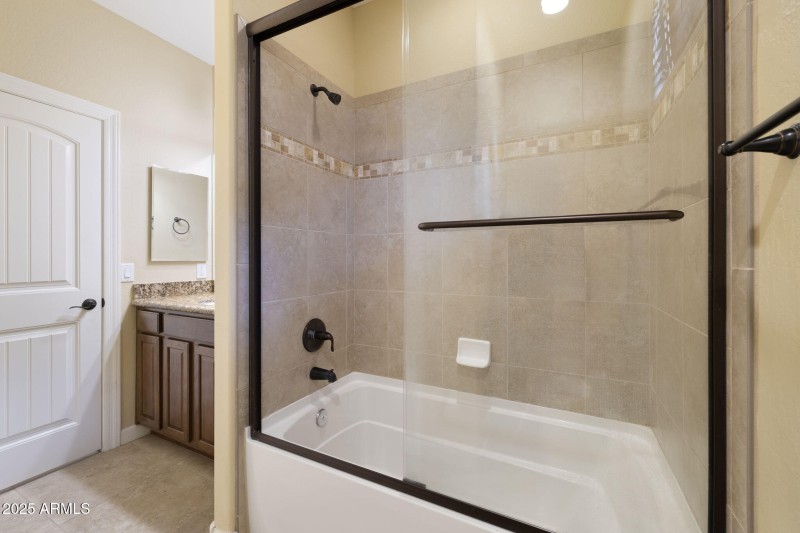 22-web-or-mls-FA9A5416