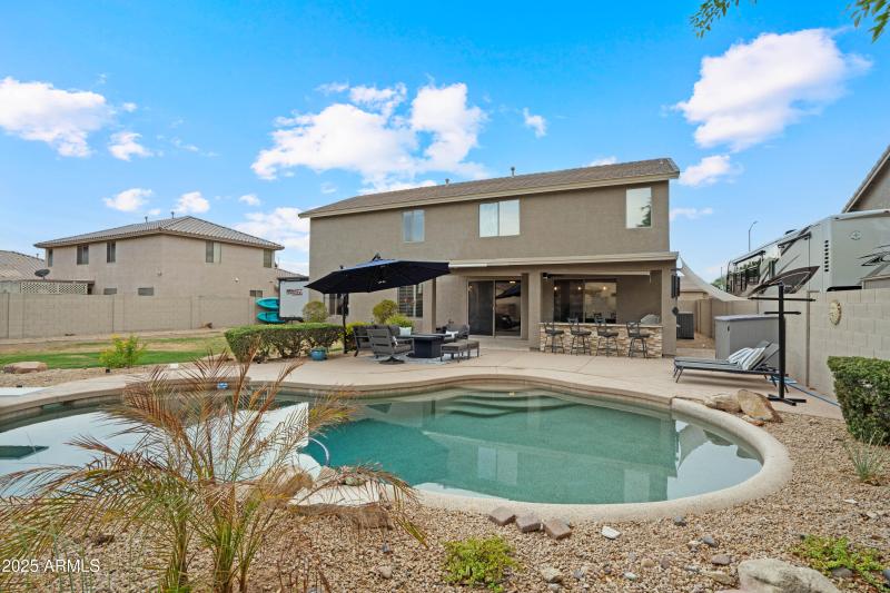 Backyard Pool & Covered Patio