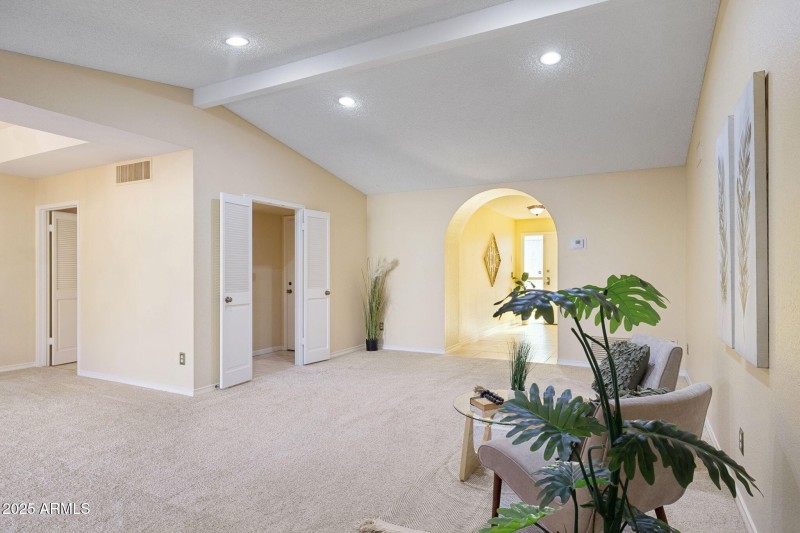 5 - 8418 E Via de Viva