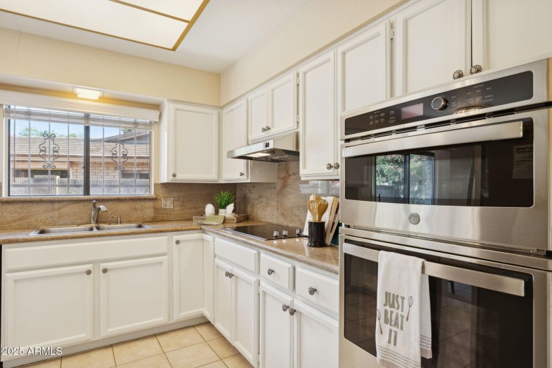 13 - 8418 E Via de Viva