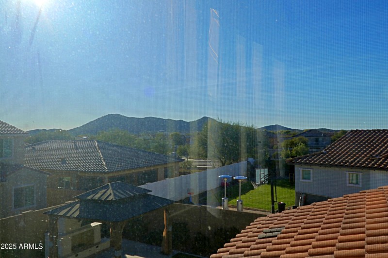 MasterBedroomViews-lq