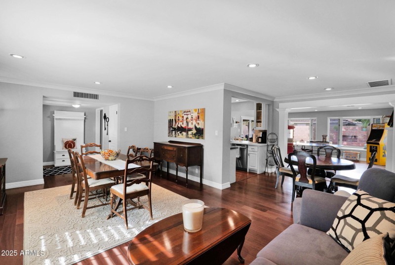 13-web-or-mls-P1382544