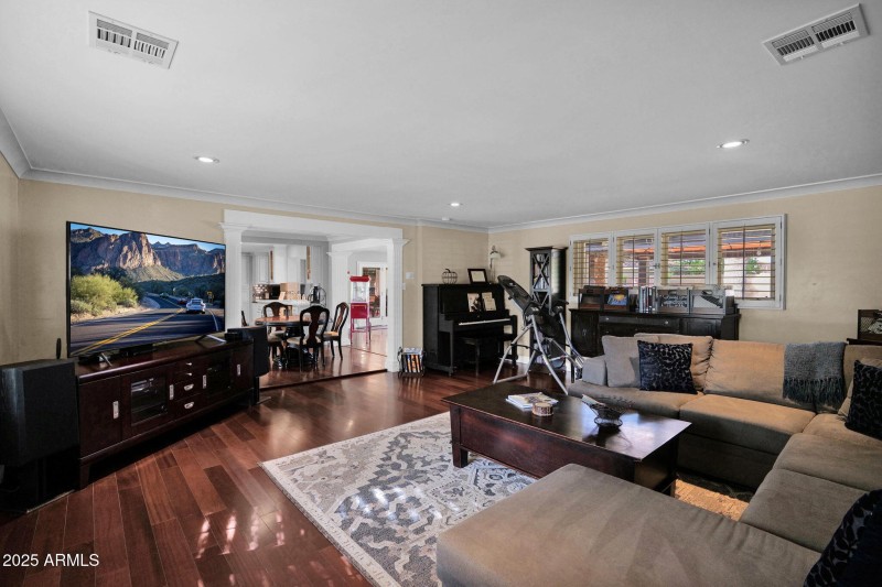 16-web-or-mls-P1382553