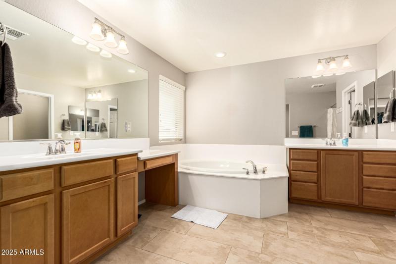 double vanity owner bath
