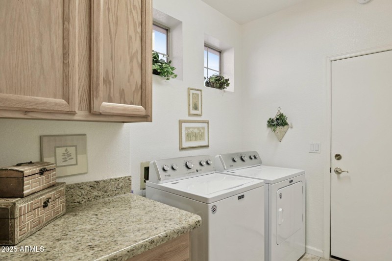 28-web-or-mls-7152-e-texas-ebony-dr