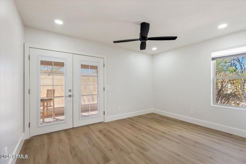 den access to AZ room