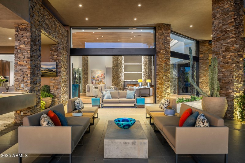 59indoor outdoor living_twilight