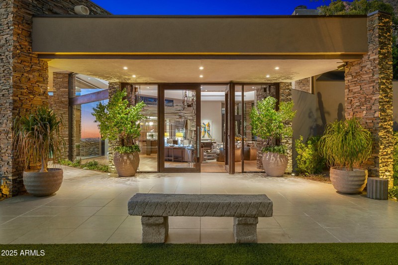 63front door_twilight