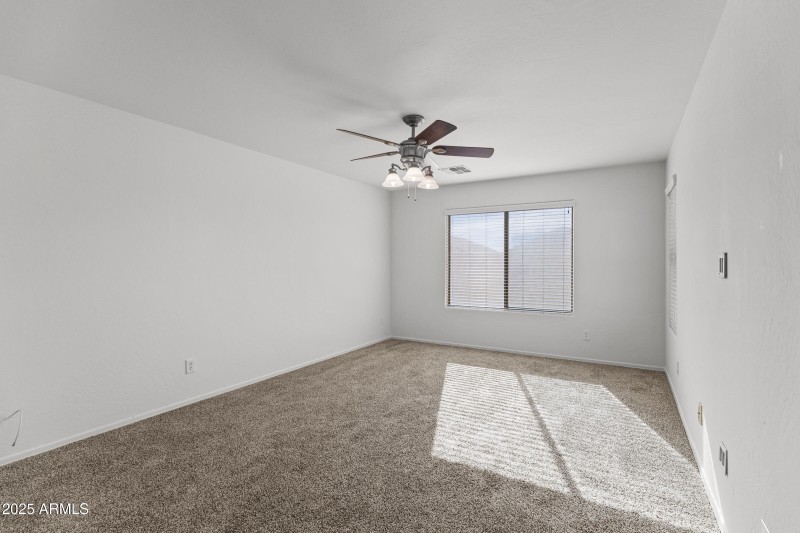 315 E Christopher St-21