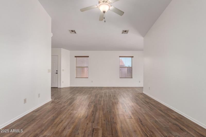 09 - Camini De Janos