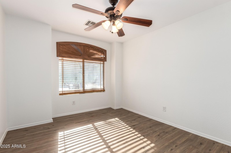 26 - Camini De Janos