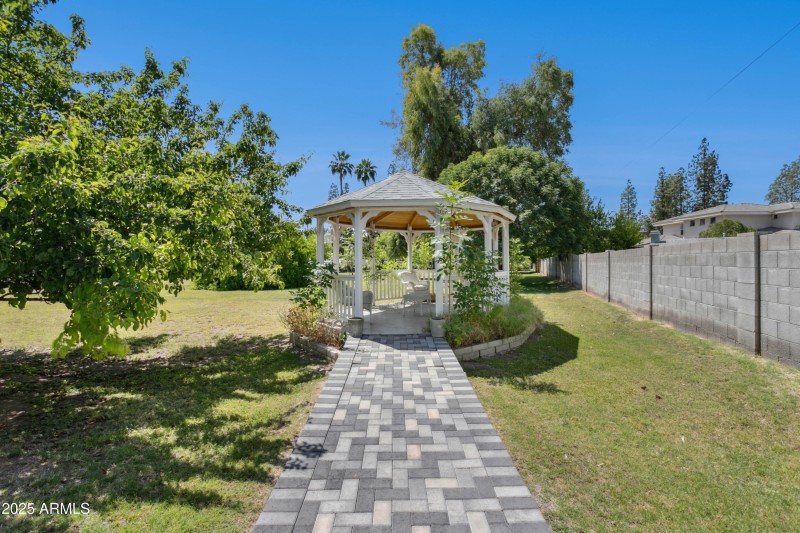 39-print-316-e-bethany-home-rd