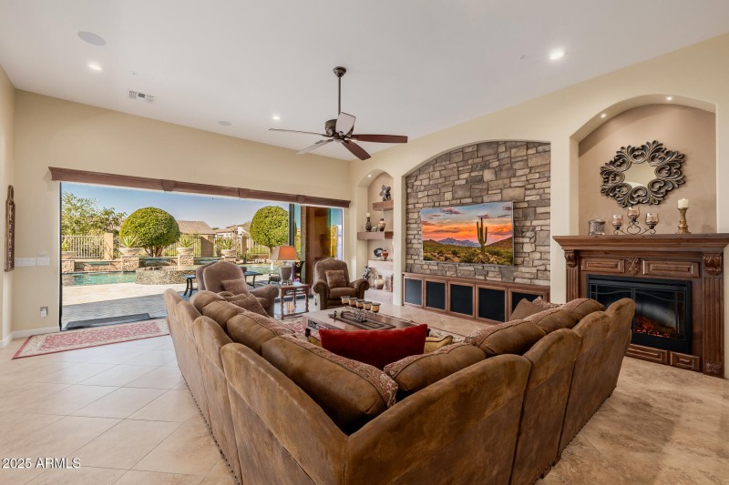 Great entertaining space