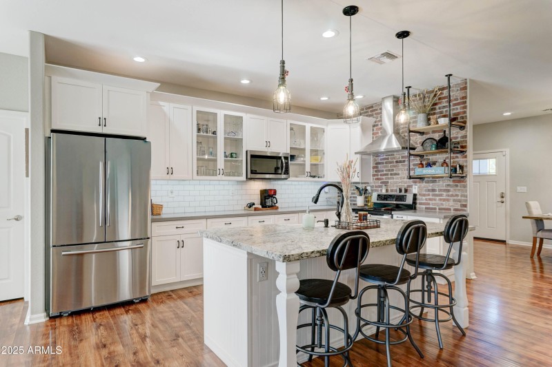 4001 E Indianola Ave-8