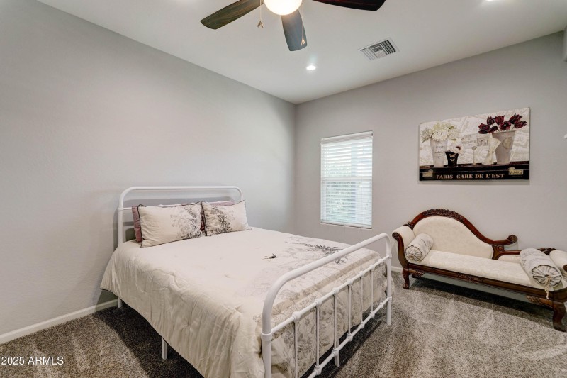 4001 E Indianola Ave-21