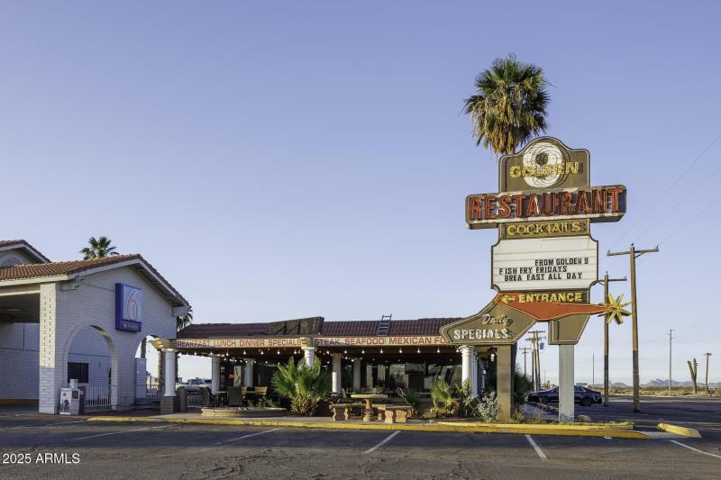 Restaurant Exterior 3