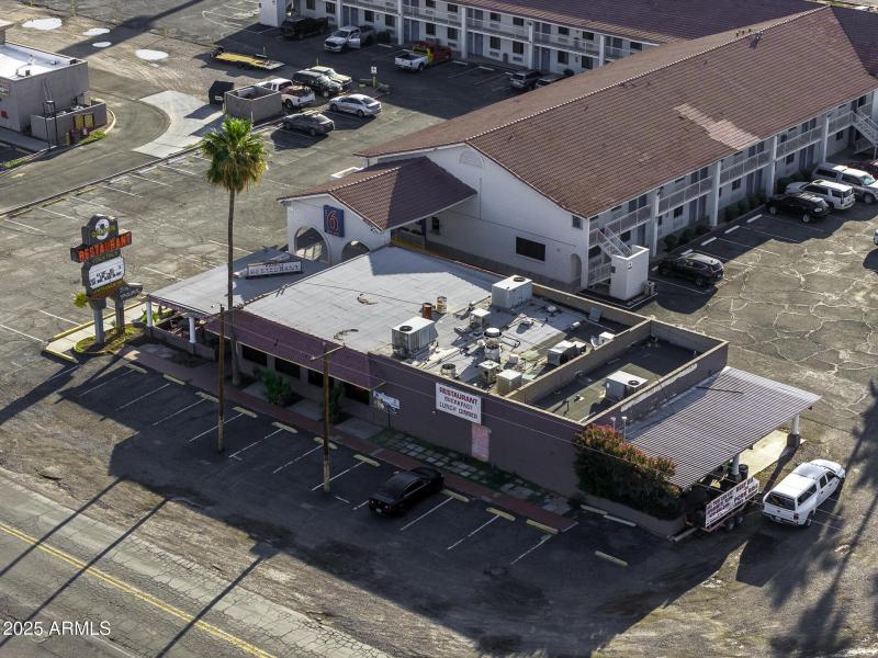 Restaurant UAS Photo 4