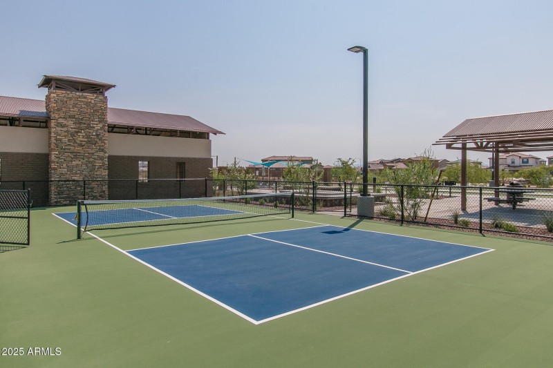 F) COMMUNITY PICKLEBALL