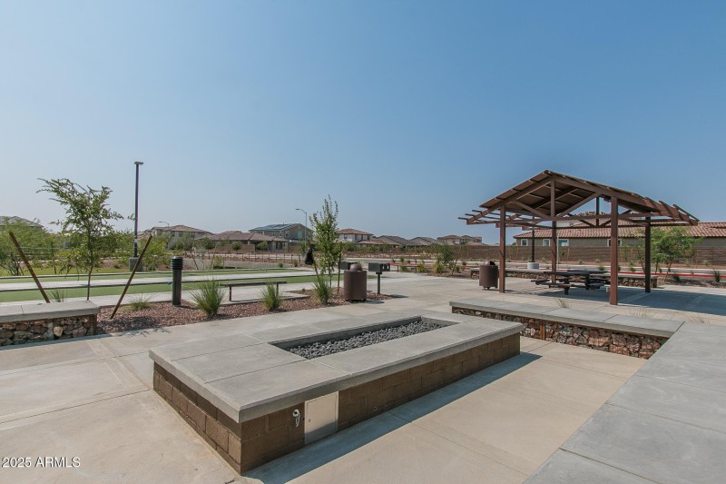 H) COMMUNITY GAS FIREPIT