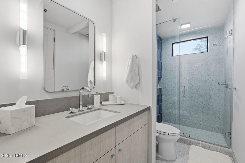 031_Guest Room 2 Ensuite