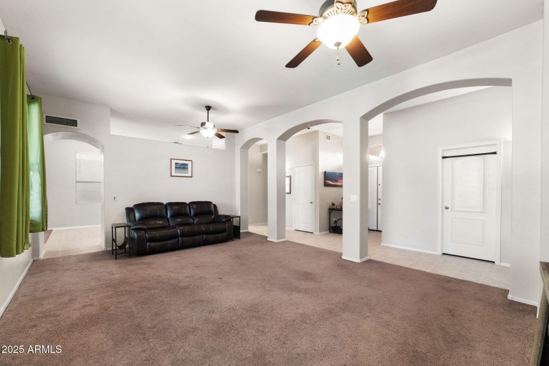 004__3918 E San Pedro Ave