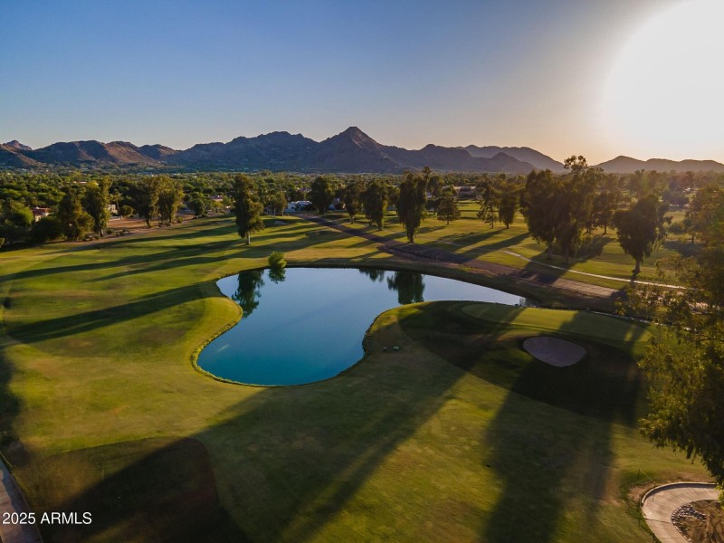 045_Golf Course Views