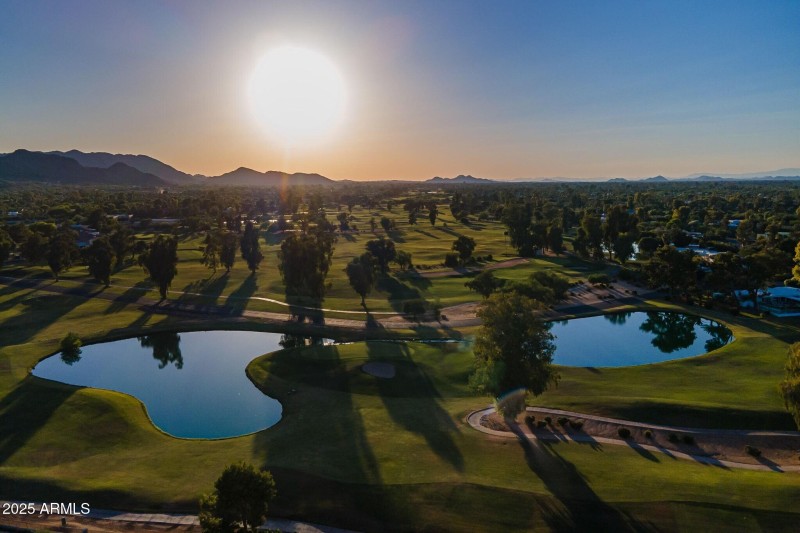 046_Golf Course Views