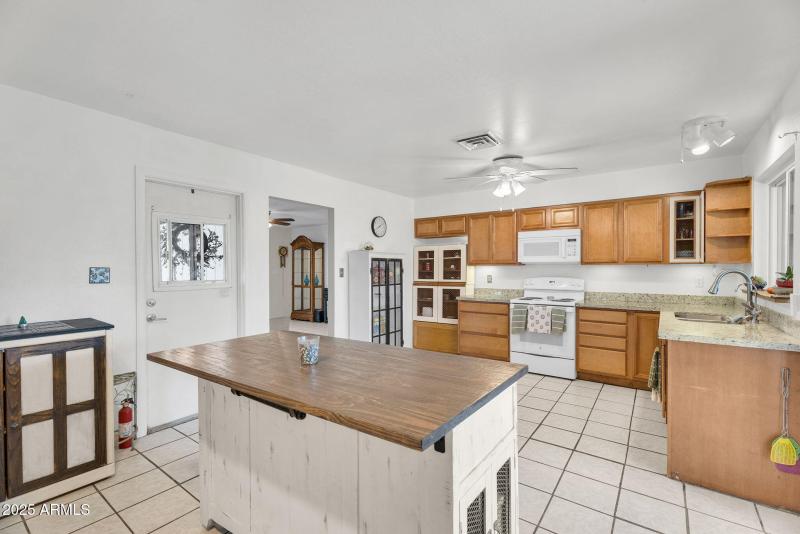 Updated Granite Countertops!