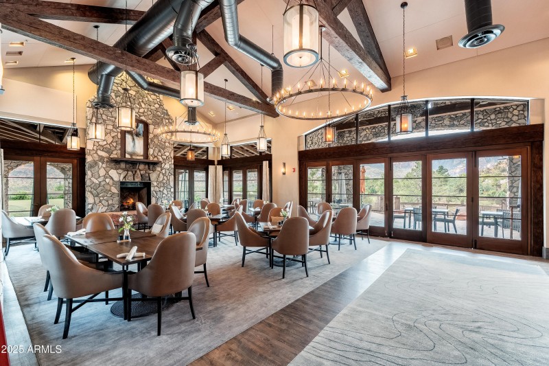 Clubhouse resteraunt