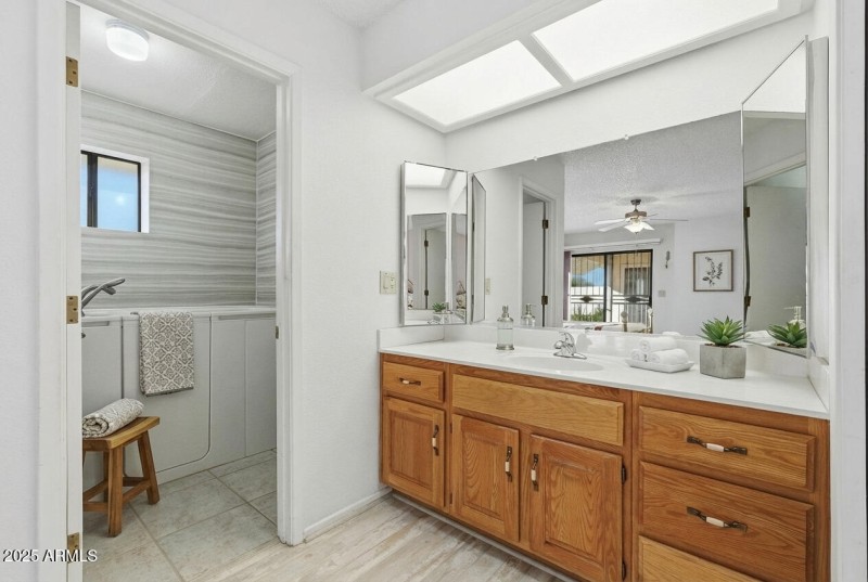 Primary Bathroom (VS)