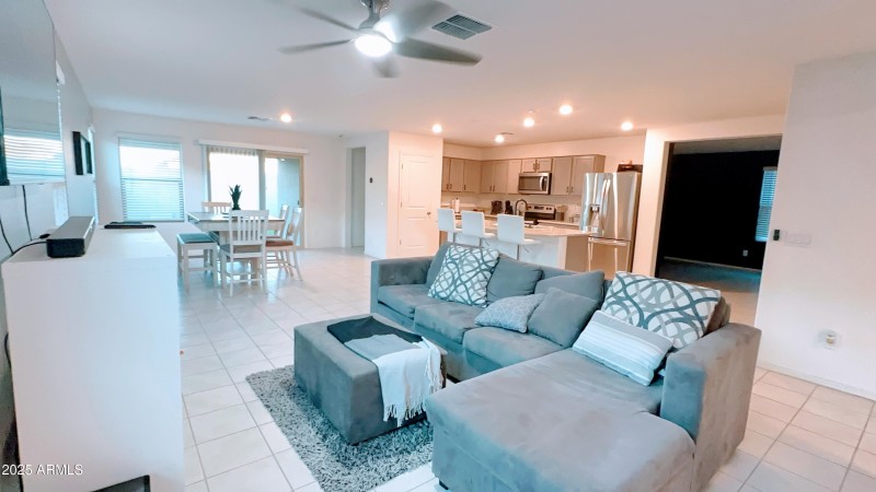 Living rm kitchen view pic 3