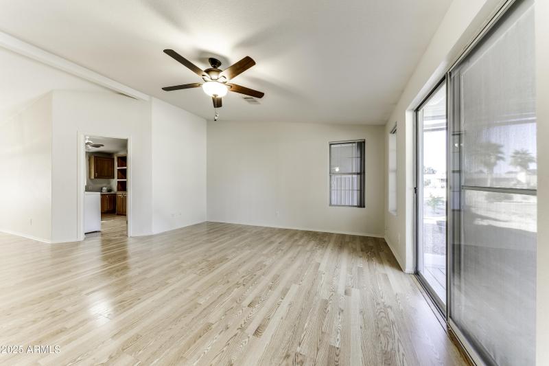 17200 W Bell Rd Lot # 2360 Surprise AZ r