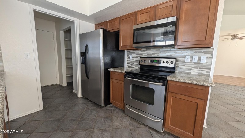 PXL_20251217_182620723