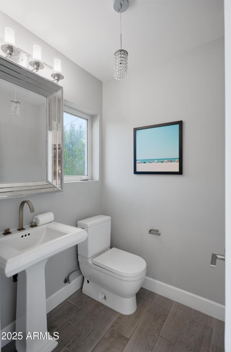 PropertyImageCo_8620EPlazaAve_WEB_19