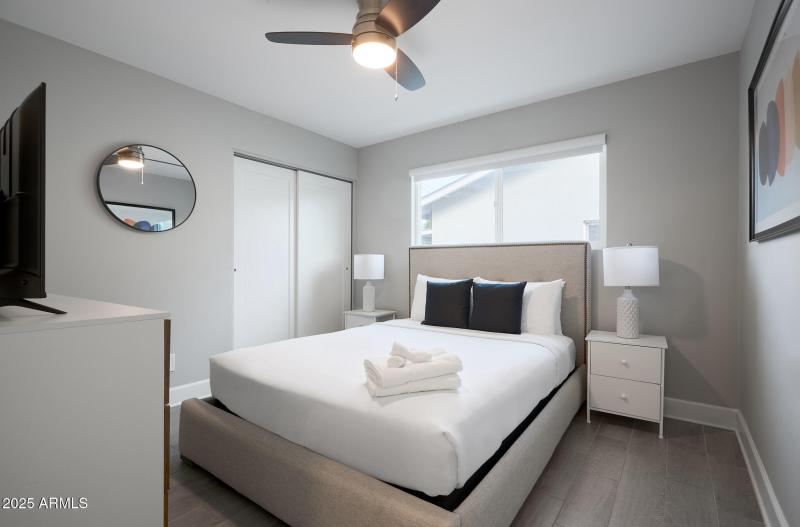 PropertyImageCo_8620EPlazaAve_WEB_26